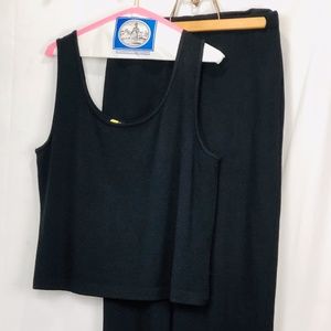 St John Basics Black Straight Leg Pants & Top